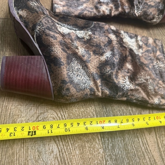 Desigual 10.5 Artistic velvet feel Heeled Boots - Black, Brown,purple NWT no box - Picture 11 of 15